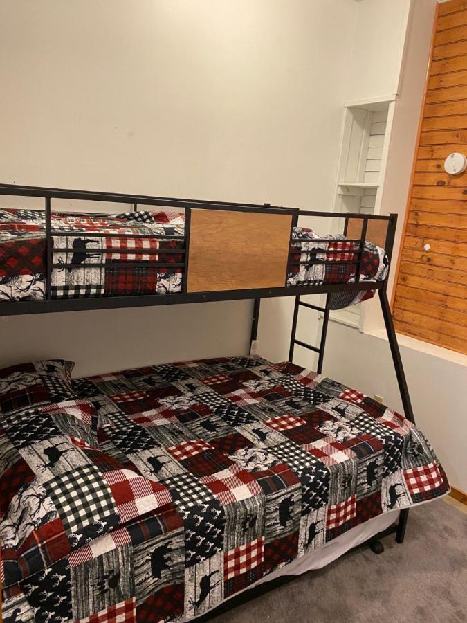 North Creek All Season Rental מראה חיצוני תמונה